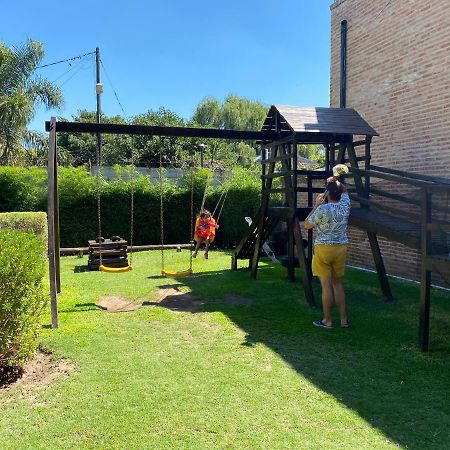 Apartamento En Country Pilar Piscina Parrilla Propia Hasta 4 Personas Luaran gambar