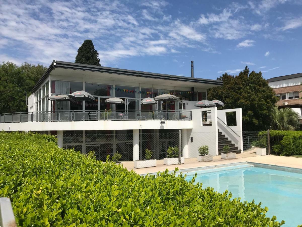 Apartamento En Country Pilar Piscina Parrilla Propia Hasta 4 Personas Luaran gambar